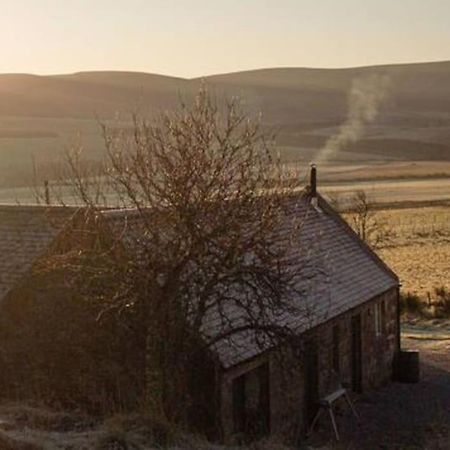 Beatshach Bothy - Speyside, Incredible Location! Apartment Dufftown Bagian luar foto