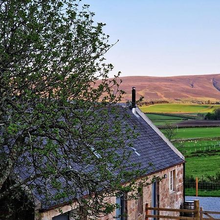 Beatshach Bothy - Speyside, Incredible Location! Apartment Dufftown Bagian luar foto