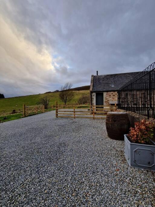 Beatshach Bothy - Speyside, Incredible Location! Apartment Dufftown Bagian luar foto